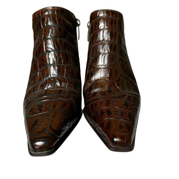 Donald J Pliner Loni Brown Croc Embossed Leather Ankle Kitten Heel Boot Mob Wife - Picture 2 of 11